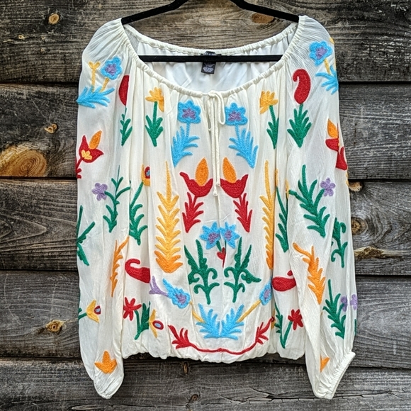 chelsea and theodore embroidered peasant blouse
